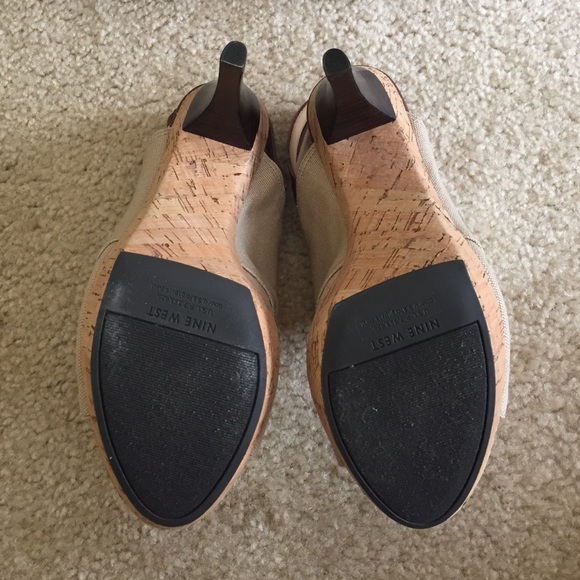 🎉HP🎉Nine West Nwaltan Natural/brown heels - Picture 2 of 4
