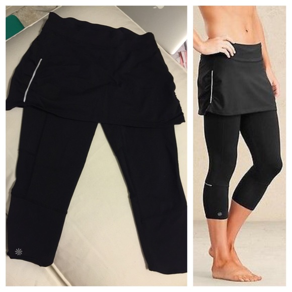 Athleta Contender 2 in 1 Yoga Skirt Capri