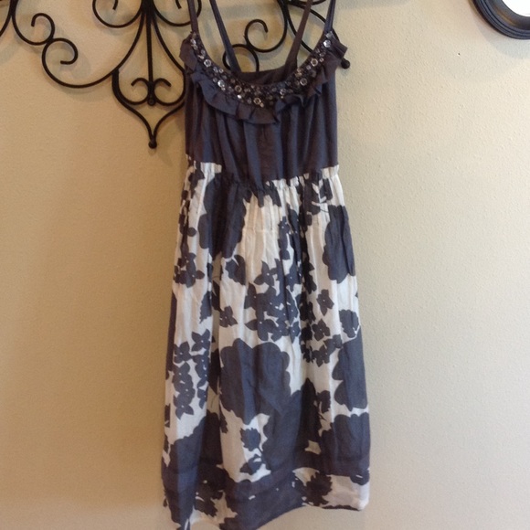 💞 Beaded floral summer dress so pretty Super Soft