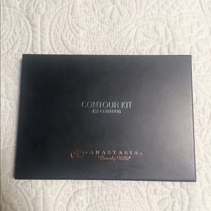 Anastasia Contour kit