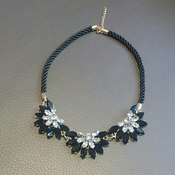 💮SOLD💮Statement Necklace