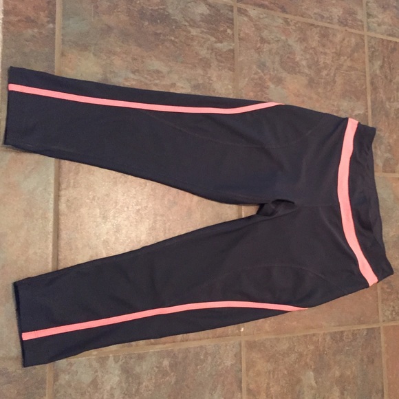 Xersion Performance Wear - Picture 1 of 3