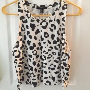 White leopard print crop top
