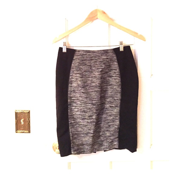 Professional skirt - Picture 1 of 2