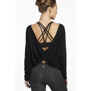 Long sleeve switch back tee