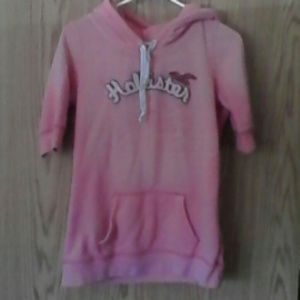 Short sleeved hoodie