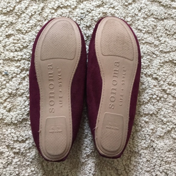 🚫SOLD🚫Maroon moccasins - Picture 2 of 2