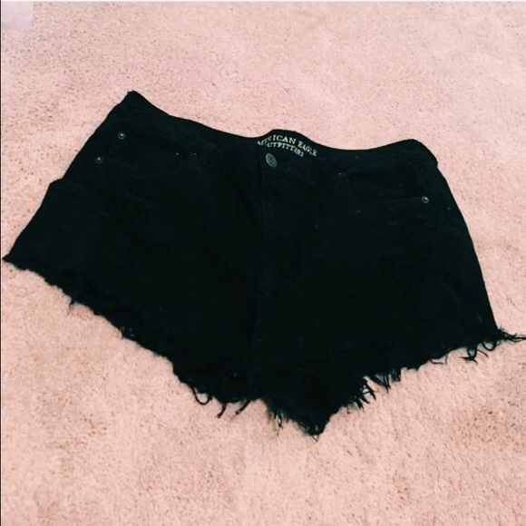 distressed high waist shorts  DELETING TODAY🌻