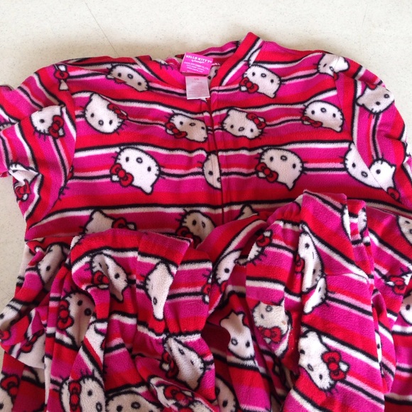 Adult Hello Kitty onesie ❤️