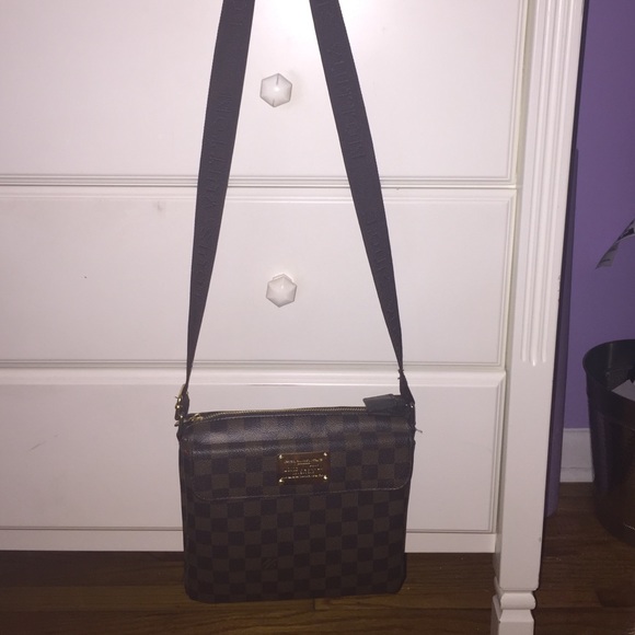 Louis Vuitton Crossbody Bag