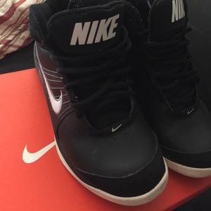 Nike sneakers black (Used)