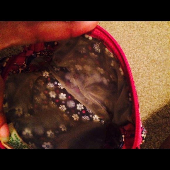 Vera Bradley makeup bag. 💜 - Picture 2 of 4