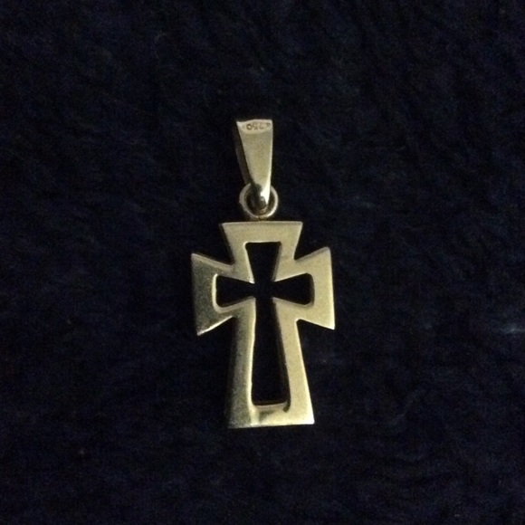 Gold Cross pendant 18k