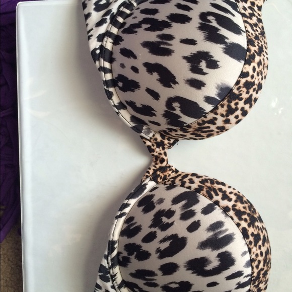 34 B Super Plunge Victoria's Secret bra