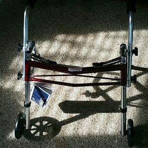 Pediatric glider walker used only indoors 1 week