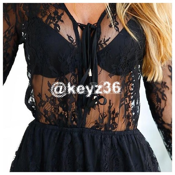 Elegance Black Lace Mini Dress 👠 - Picture 2 of 4