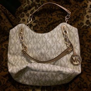Pre loved Michael Kors bag!