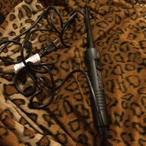 HerStyler curling wand!