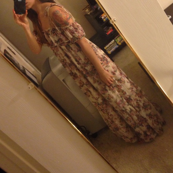 Hippie maxi dress! 💚lowered price💚