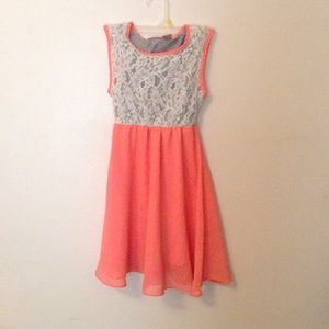 Girls dress