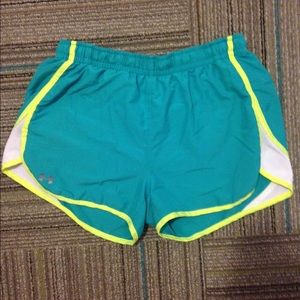 Under armour woman's running shorts