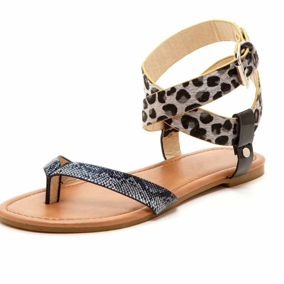 Shoes - NEW! Cute animals print sandal!