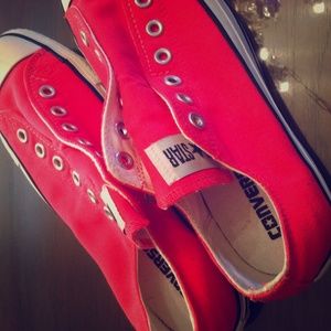 Hot pink  slip on converse unisex size 7