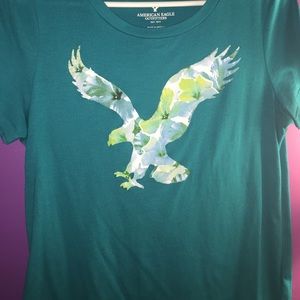 American Eagle Tshirt - size - large