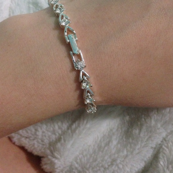 Crystal Embellished Bracelet - Picture 4 of 4