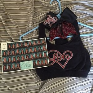 Love sports bra with matching bow, signed cea pic