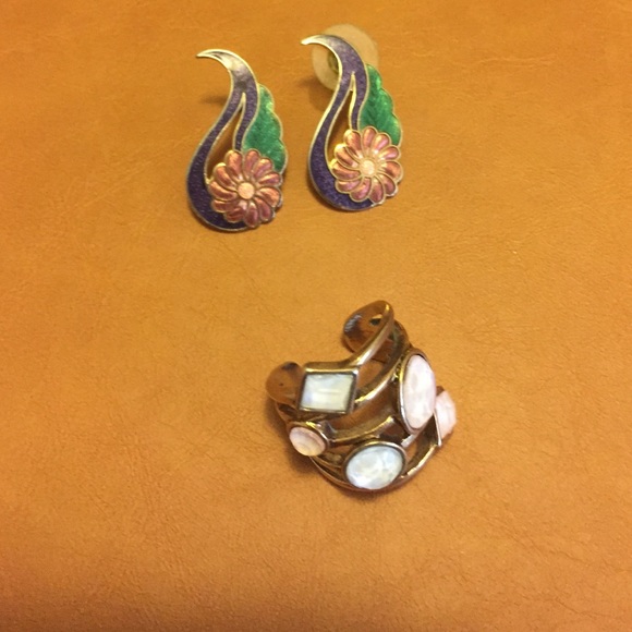 Earring and ring bundle