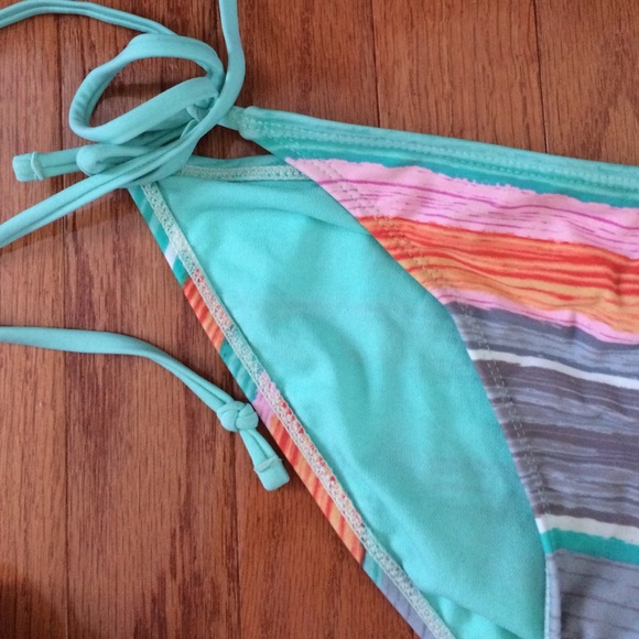 Bathing suite set - Picture 2 of 4