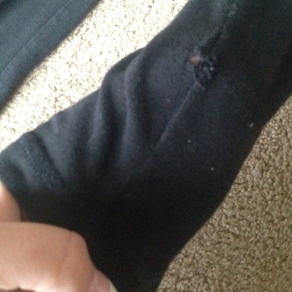 PINK Victoria's Secret Pants - VS pink studded cropped yogas PINK Victoria's Secret Pants - VS pink studded cropped yogas