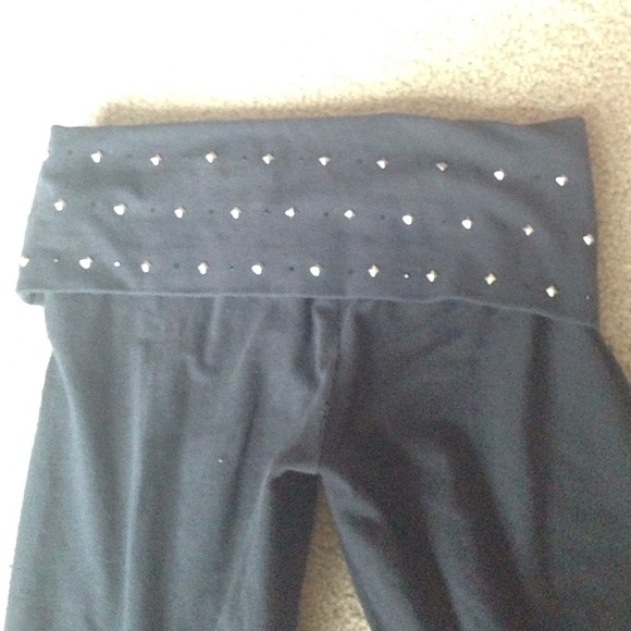 PINK Victoria's Secret Pants - VS pink studded cropped yogas PINK Victoria's Secret Pants - VS pink studded cropped yogas