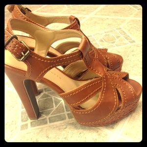 Lauren Conrad platform heels