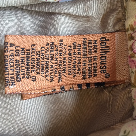 Dollhouse Sienna Juniors Khaki Lace Shorts Size 1 - Picture 6 of 6