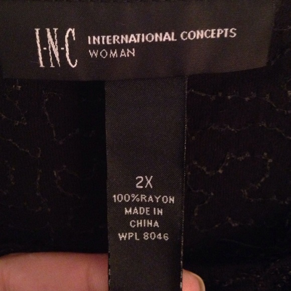 Asymmetrical cut sequin shirt - Picture 3 of 4