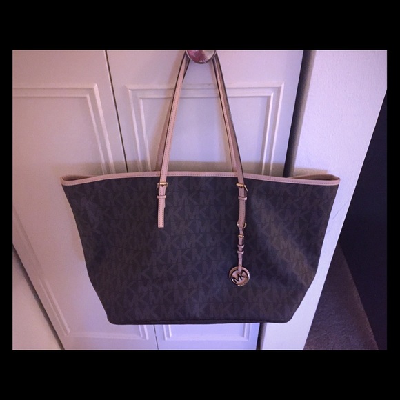 Large authentic Michael Kors Jet Set Tote.