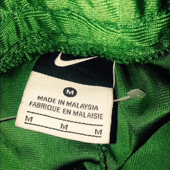 Girls Nike Basketball Shorts - Picture 3 of 3