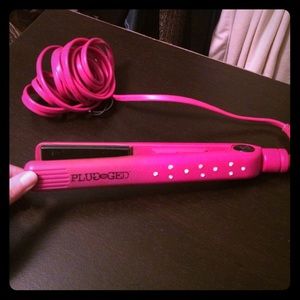 Hot pink hair straightener