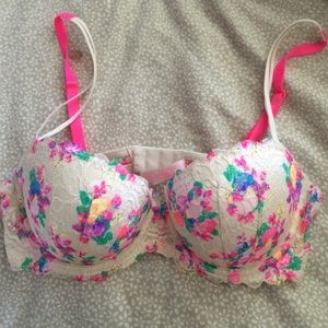 Victoria Secret Bra 36C
