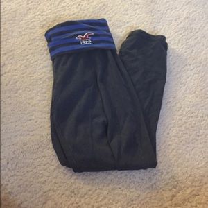 Blue crop yoga leggings from Hollister