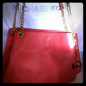 Michael Kors Jet Set Chain in Watermelon