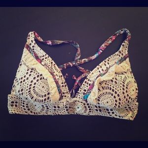 Lucky brand bathing suit top size small.