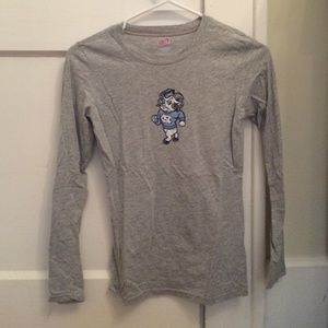 UNC long sleeve thin t shirt.