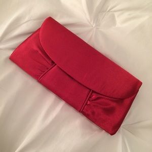 💋 Red Clutch
