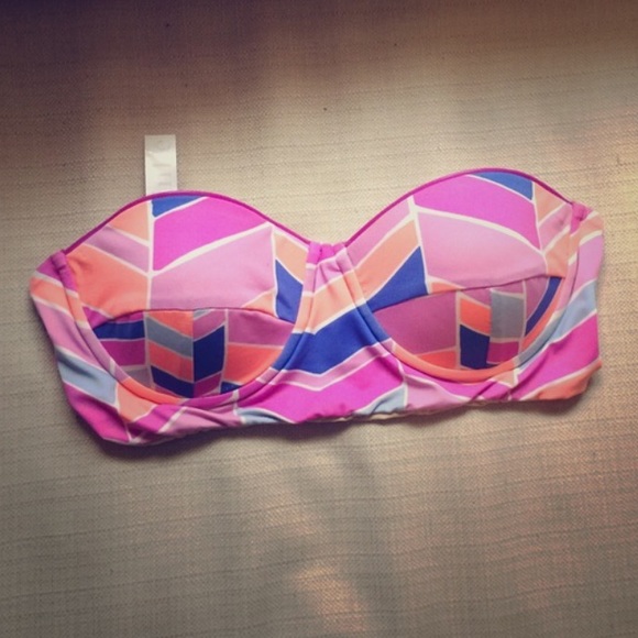 Brand new zinke bandeau swim top - Picture 1 of 3