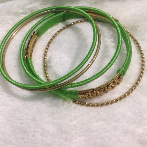 Set of 5 Green and Gold Bangles - Picture 2 of 4