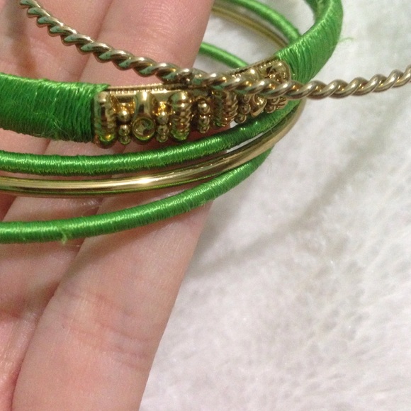 Set of 5 Green and Gold Bangles - Picture 4 of 4