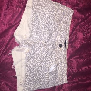 Size9cheeta shorts, hardly ever worn!